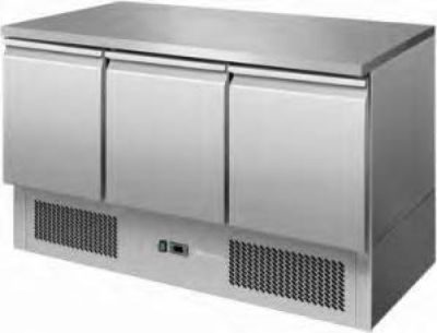 Atosa ESL3851 Three Doors Table Saladette 1365mm