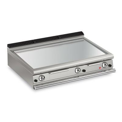 Baron Q90FTT/G1205 3 Burner Gas Fry Top With Smooth Chrome Plate And Thermostat Control