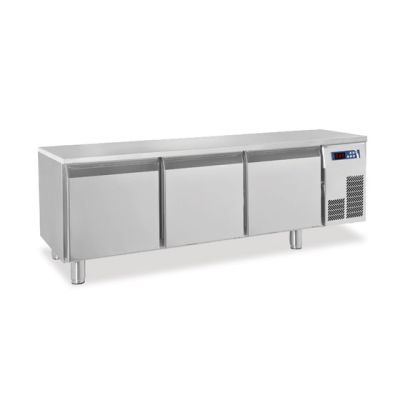 Polaris Refrigerated Base with 3 Doors SNACK 3TN